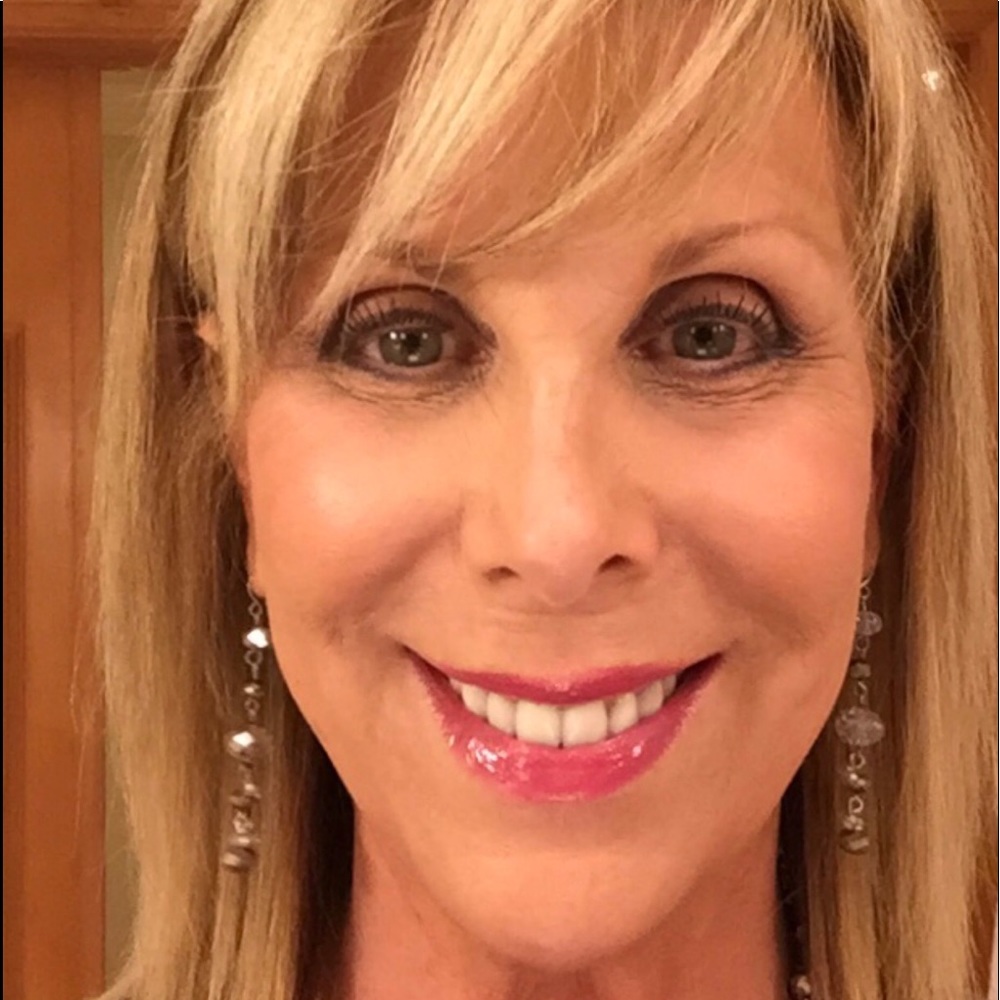 Meet your Posher, Jaynie